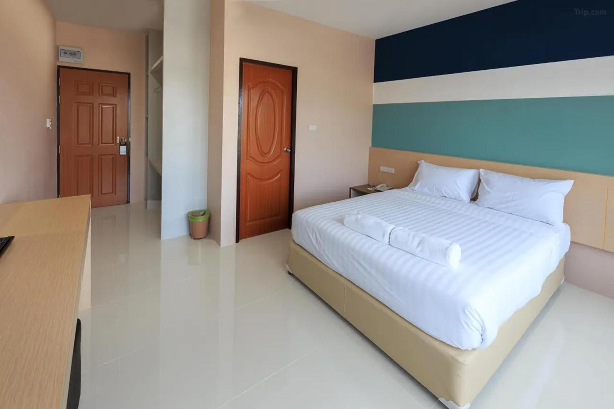 Jj Residence Phuket Town Extérieur photo