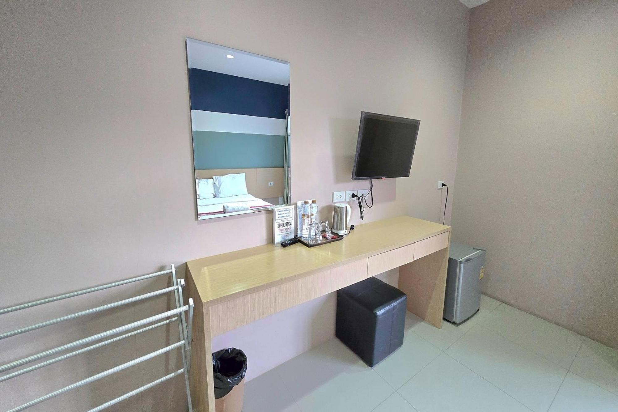 Jj Residence Phuket Town Extérieur photo